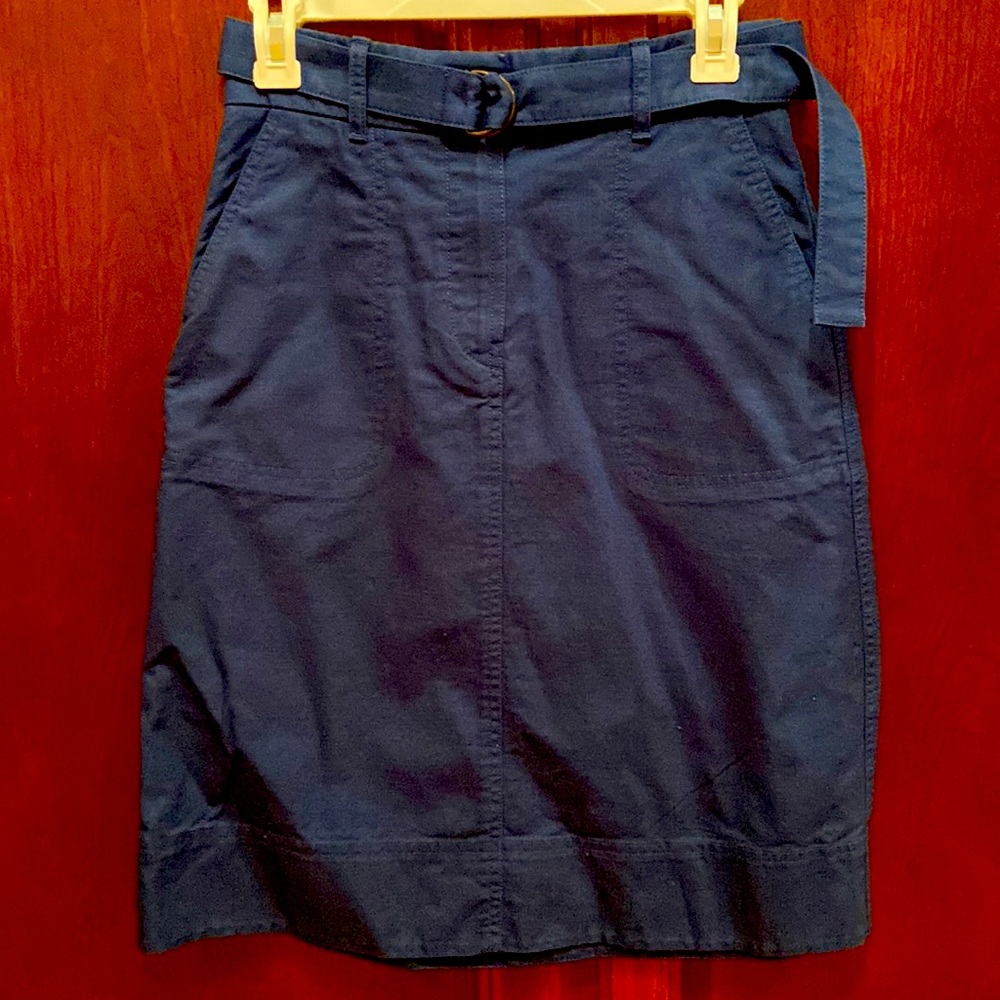 Babaton Aritizia blue high waisted skirt/size 2/belted/knee length/profe…